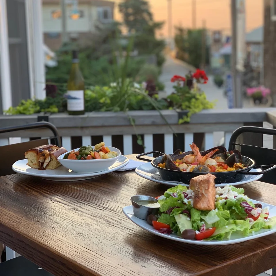 food outside of rachel's