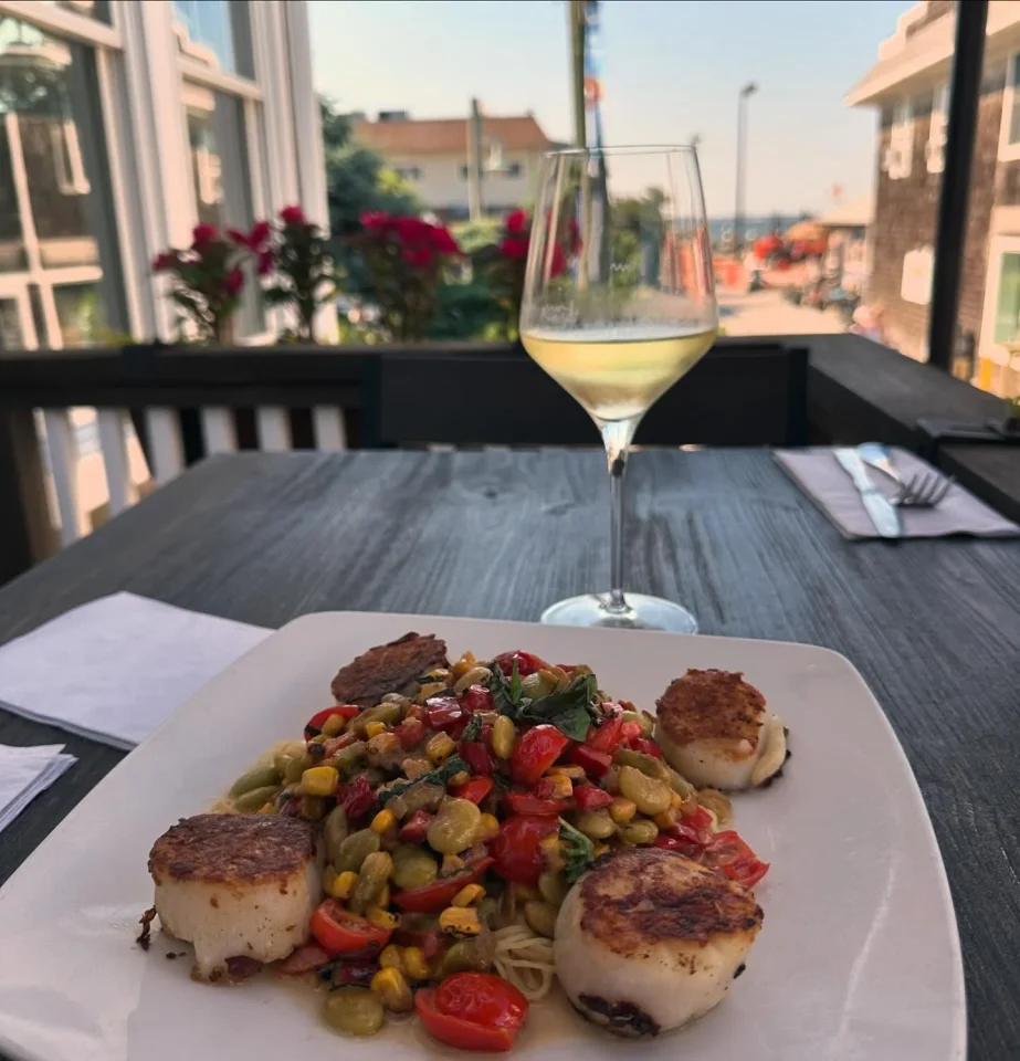 scallop meal delivered on the patio